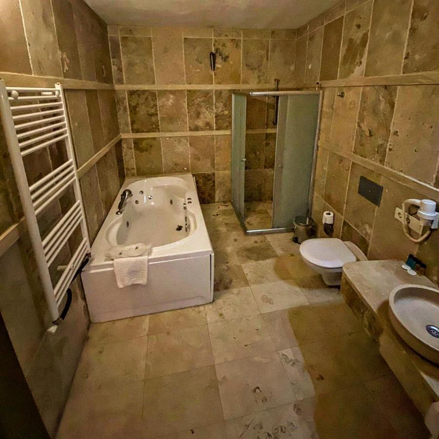 Sinasos Palace Cave Hotel 어굽 외부 사진