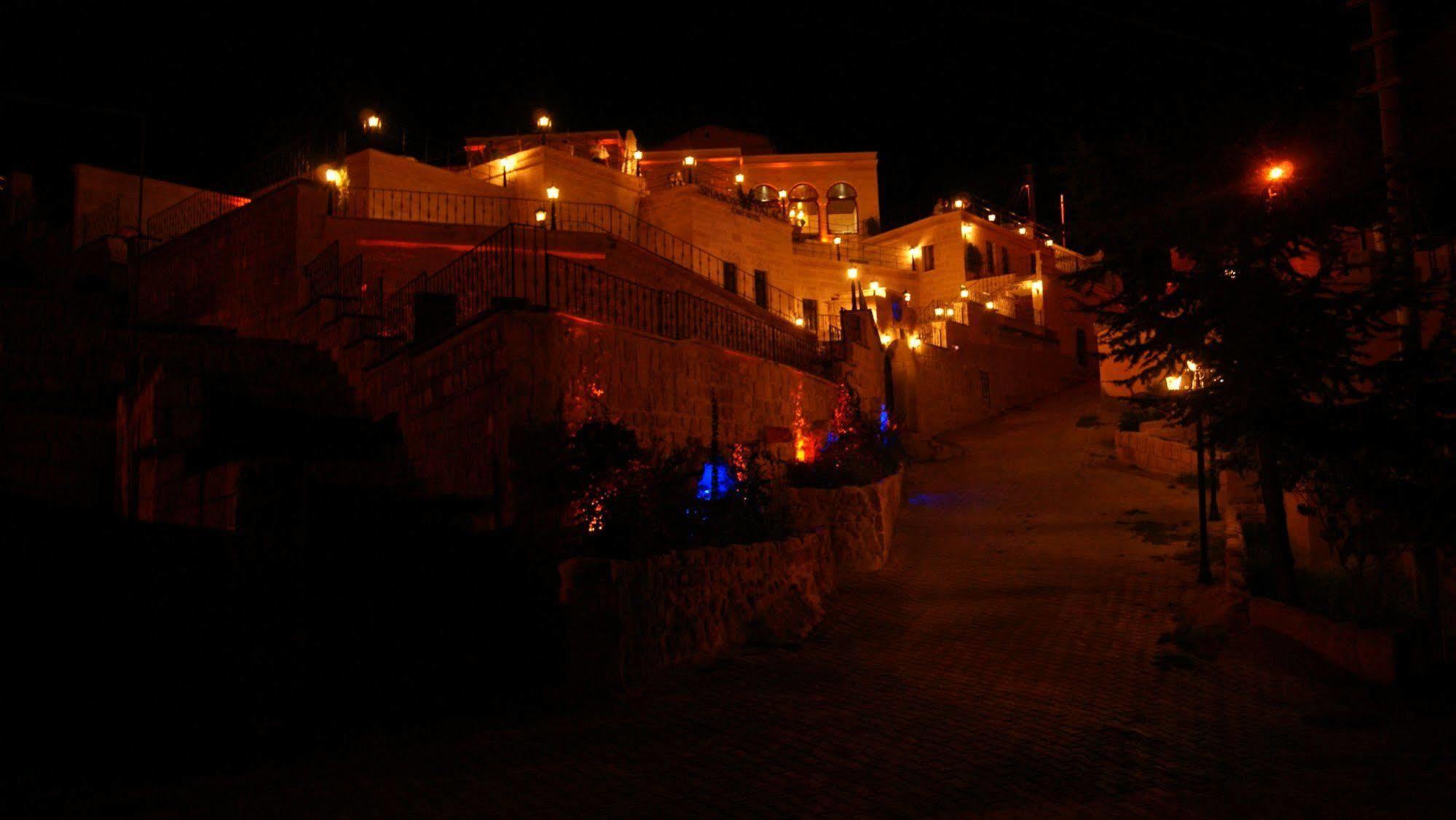 Sinasos Palace Cave Hotel 어굽 외부 사진